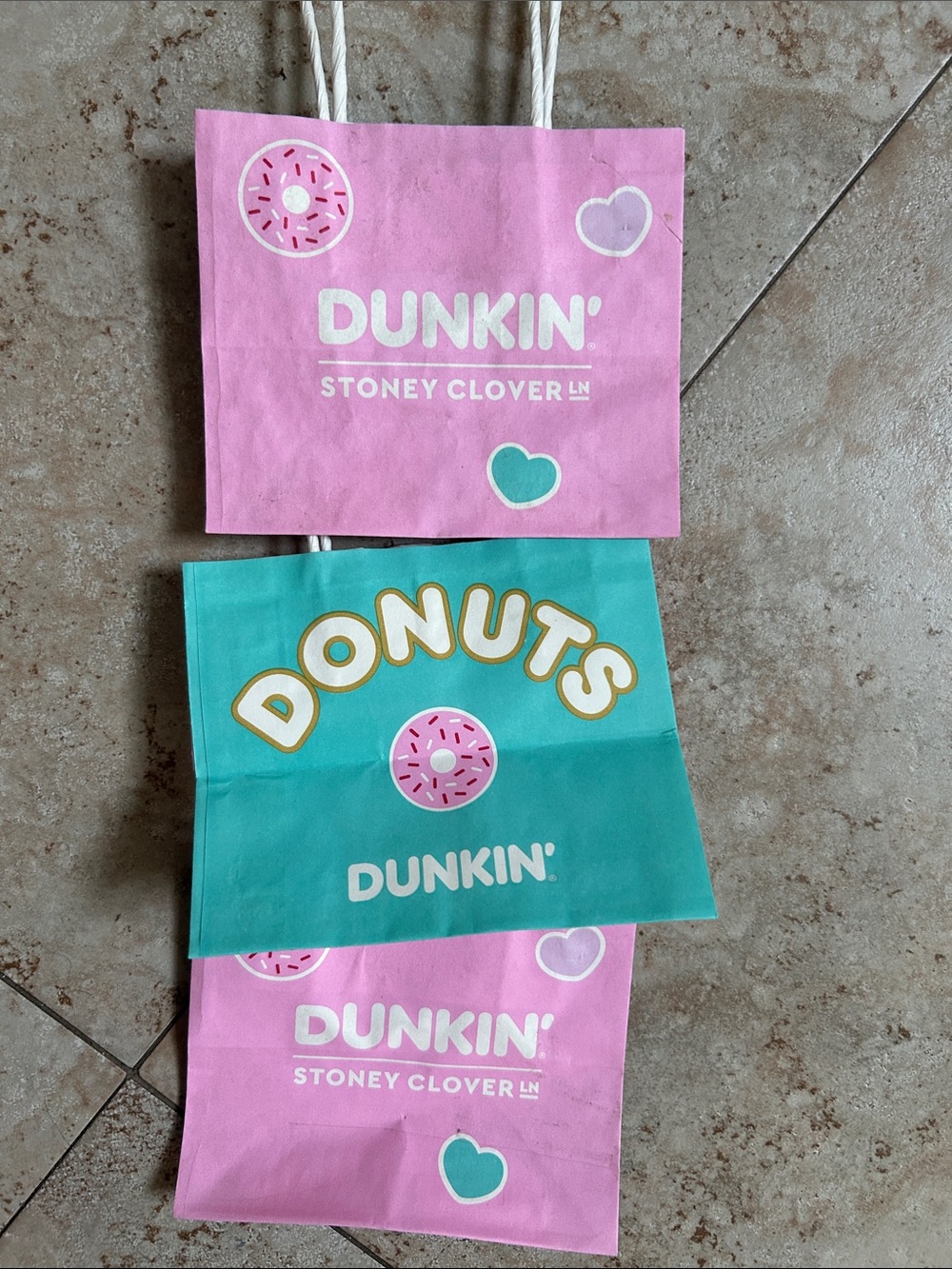 L.L. Bean Pink & Orange Dunkin cup sweater Plus Huge Merch Bundle!! - Picture 11 of 11